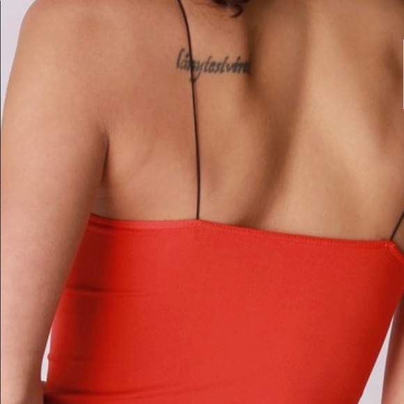 Red Seamless Cami - Picture 4 of 5